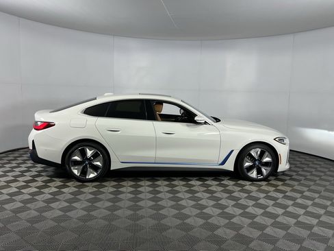 Used 2023 BMW i4 eDrive35 image 5