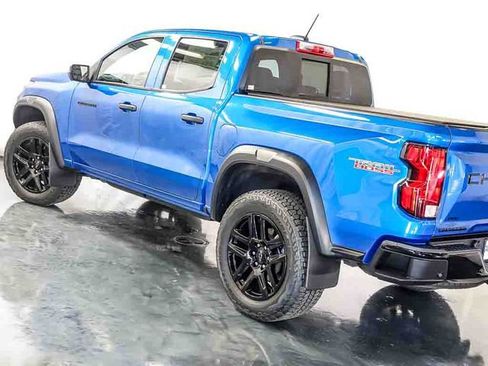 Certified 2024 Chevrolet Colorado Trail Boss w/ Technology Package AWD/4WD image 11