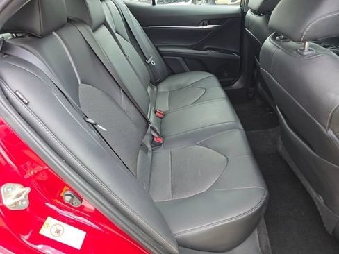 Used 2018 Toyota Camry XSE FWD image 32