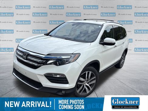 Used 2017 Honda Pilot Touring image 1