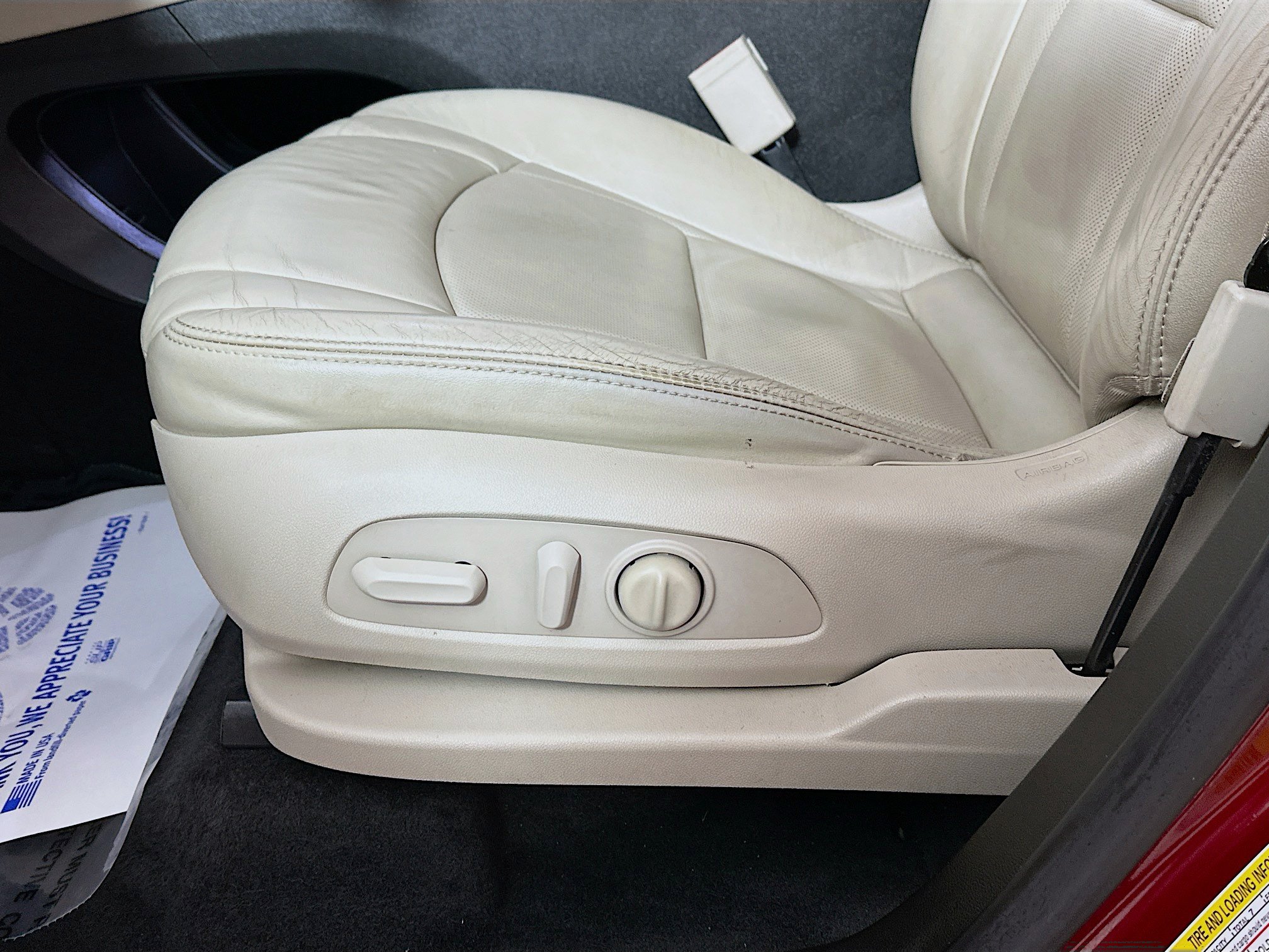 Used 2018 Buick Enclave Essence AWD/4WD image 19