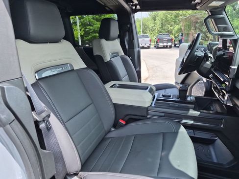 New 2026 GMC Hummer EV SUV AWD/4WD image 37