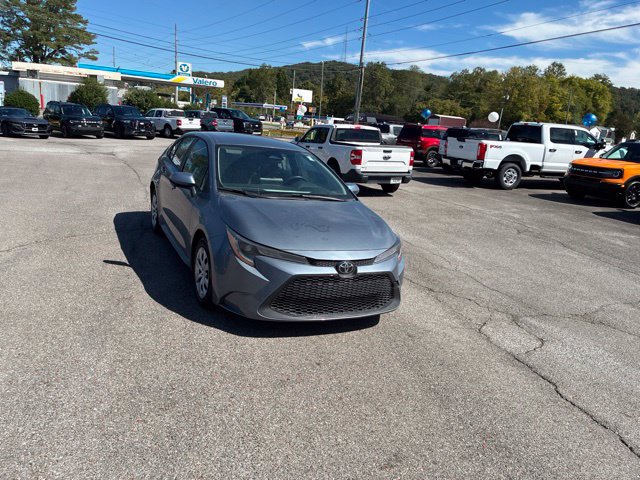 Used 2025 Toyota Corolla LE FWD image 4