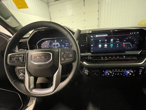 Used 2025 GMC Sierra 1500 SLT image 37