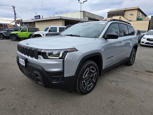 New 2026 Jeep Cherokee Laredo image 4