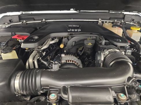 Used 2020 Jeep Gladiator Rubicon AWD/4WD image 37