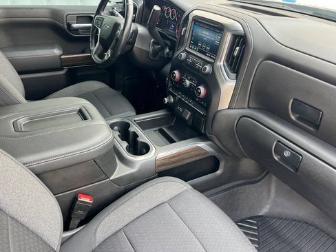 Used 2021 Chevrolet Silverado 1500 LT Trail Boss w/ Bed Protection Package AWD/4WD image 12