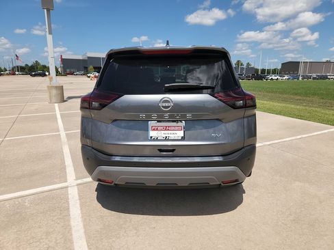 Certified 2023 Nissan Rogue SV w/ SV Premium B Package FWD image 6