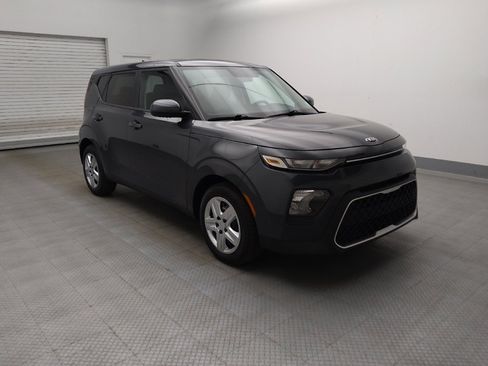 Used 2021 Kia Soul LX FWD image 13