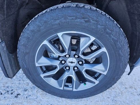 Used 2024 Chevrolet Silverado 1500 RST w/ Convenience Package II image 5