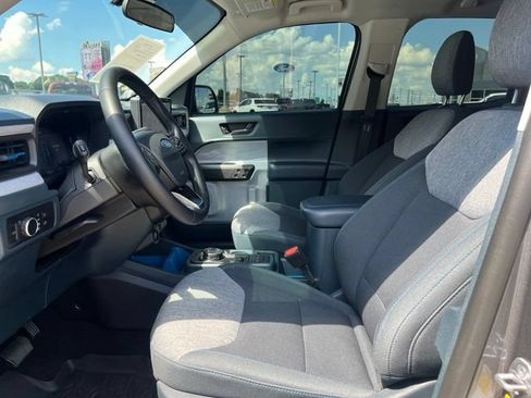 Certified 2025 Ford Maverick XLT w/ XLT Luxury Package AWD/4WD image 5