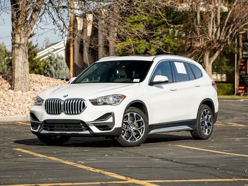 Used 2022 BMW X1 xDrive28i w/ Convenience Package image 1