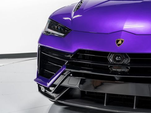 Used 2023 Lamborghini Urus Performante AWD/4WD image 47