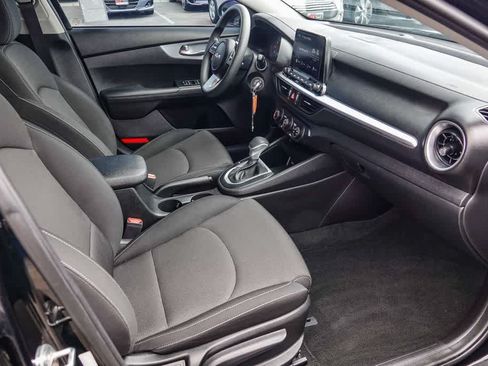 Certified 2023 Kia Forte LXS FWD image 15