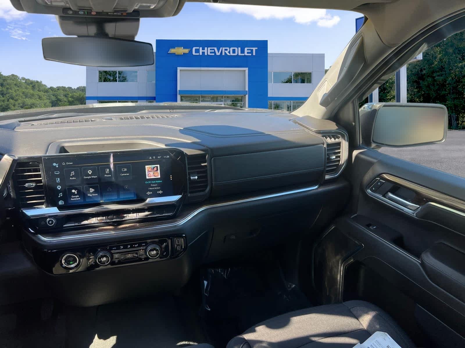 Certified 2024 Chevrolet Silverado 1500 LT AWD/4WD image 33
