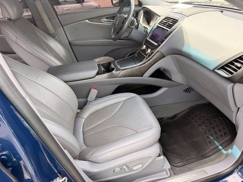 Used 2019 Lincoln Nautilus Reserve AWD/4WD image 12