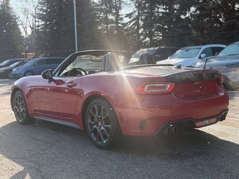 Used 2018 FIAT 124 Spider Abarth w/ Convenience Group image 4
