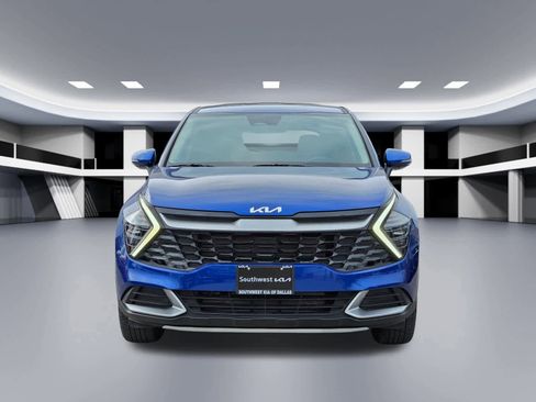 Used 2024 Kia Sportage EX image 8