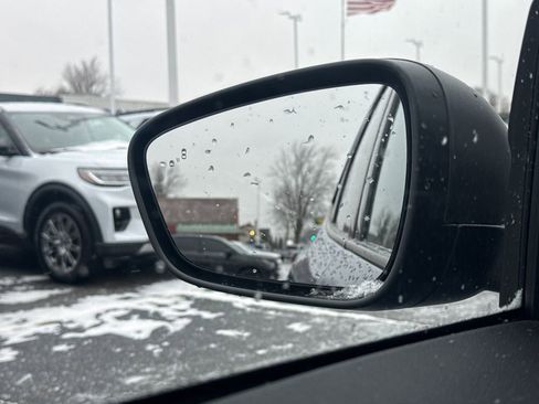 Used 2023 Ford Escape Active image 33