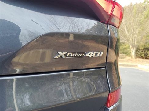 Used 2022 BMW X5 xDrive40i w/ M Sport Package image 8