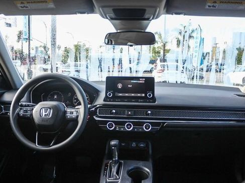 Used 2023 Honda Civic LX image 17