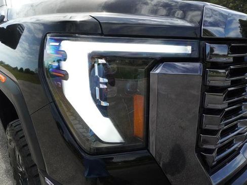 Used 2024 GMC Sierra 2500 Denali Ultimate image 37