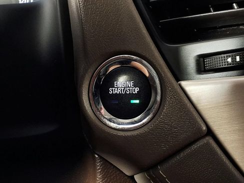 Used 2019 GMC Yukon Denali w/ Denali Ultimate Package RWD image 15