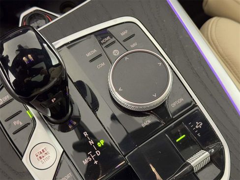 Used 2022 BMW X7 xDrive40i w/ Cold Weather Package image 30