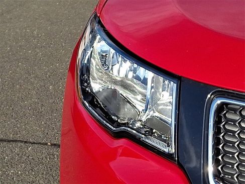 Used 2018 Jeep Compass Latitude w/ Popular Equipment Group image 9