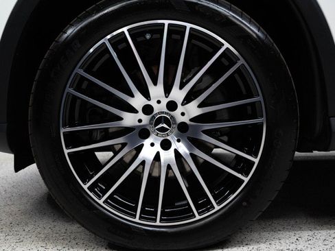New 2026 Mercedes-Benz GLC 300 image 10