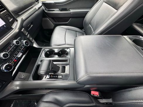 Used 2025 Ford F150 Lariat AWD/4WD image 34
