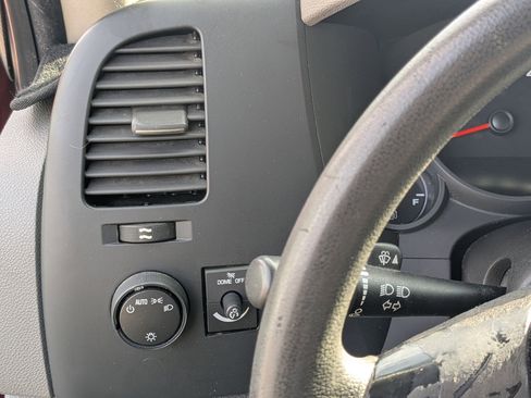 Used 2009 Chevrolet Silverado 1500 LS image 15