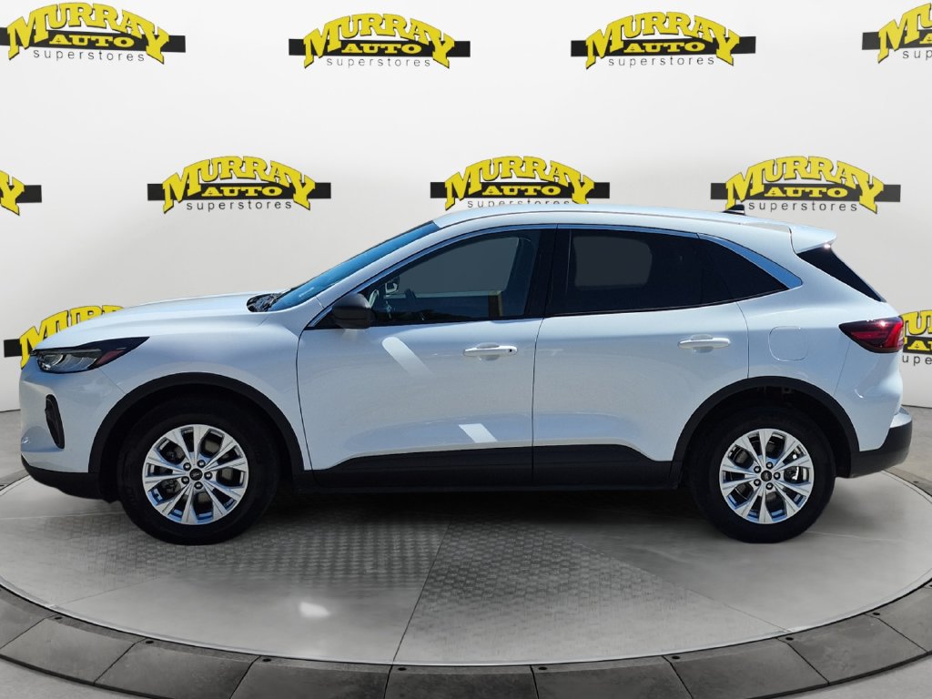 Used 2024 Ford Escape Active FWD image 2
