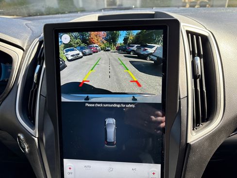 Used 2022 Ford Edge SEL w/ Convenience Package image 21