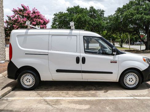 Used 2018 RAM ProMaster City Tradesman FWD image 6