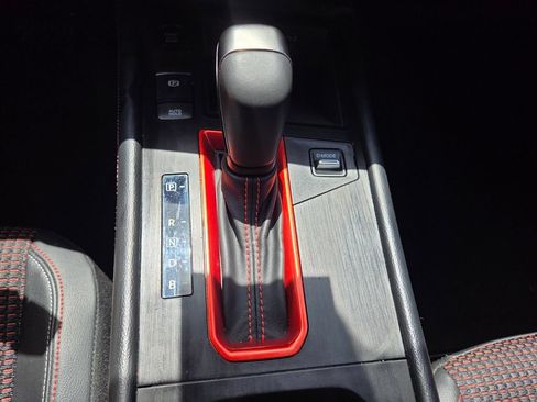 Used 2025 Nissan Kicks SR FWD image 18