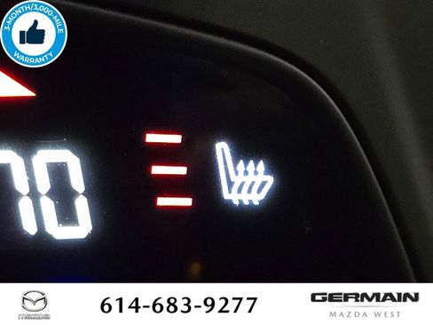 Used 2017 Buick Envision Essence FWD image 33