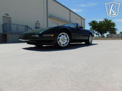 Used 1994 Chevrolet Corvette Convertible image 24