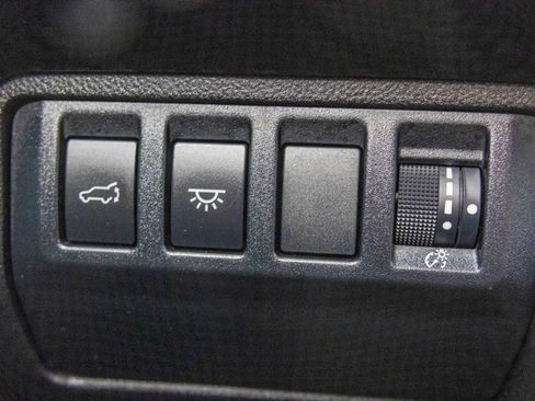 Used 2026 Subaru Ascent Premium image 31