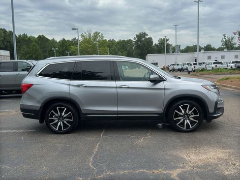 Used 2021 Honda Pilot Touring image 8