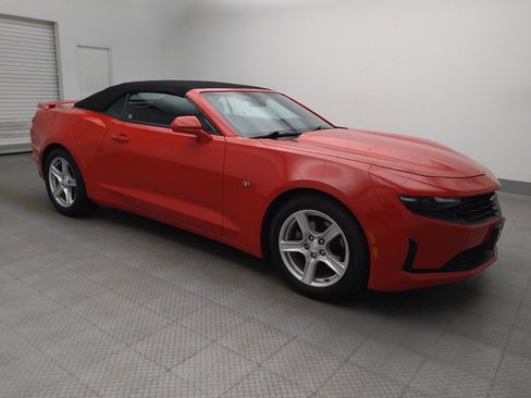 Used 2020 Chevrolet Camaro LT RWD image 11