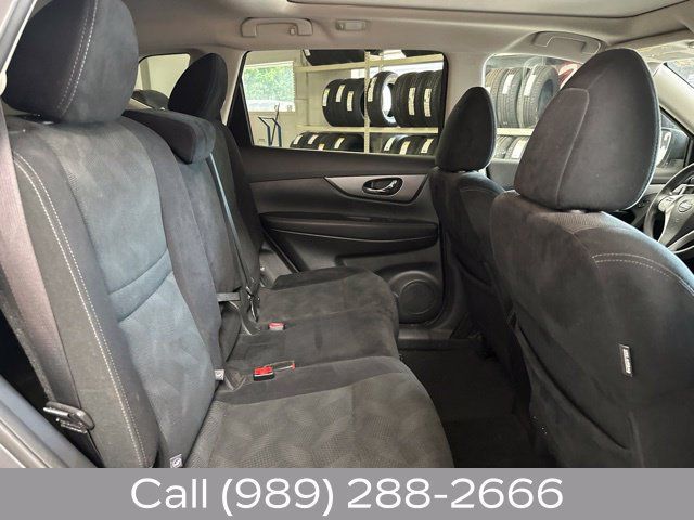 Used 2016 Nissan Rogue SV AWD/4WD image 17