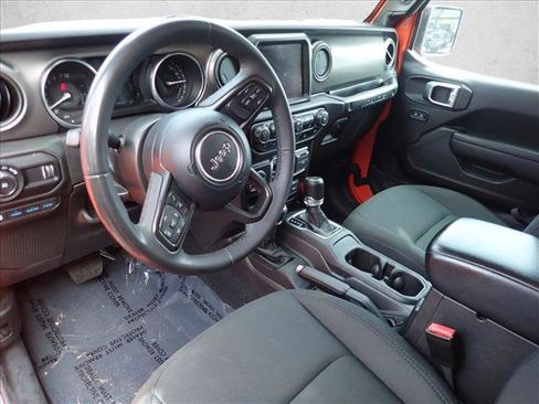 Used 2023 Jeep Wrangler Unlimited AWD/4WD image 10
