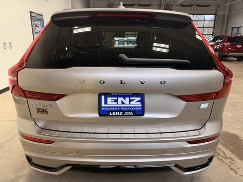 Used 2024 Volvo XC60 T8 Ultimate image 6