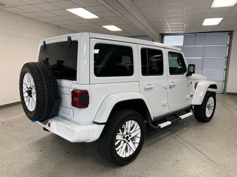 Used 2024 Jeep Wrangler High Altitude AWD/4WD image 8