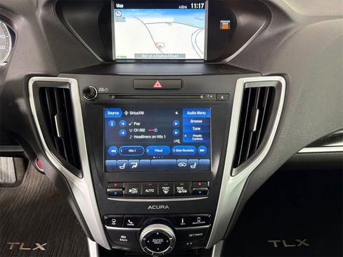 Used 2018 Acura TLX V6 w/ Technology Package image 3
