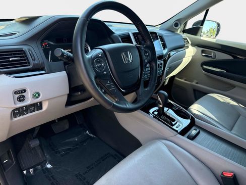 Used 2018 Honda Ridgeline RTL-E image 21