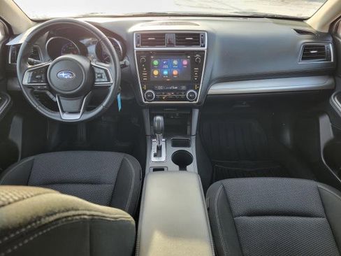 Used 2019 Subaru Outback 2.5i Premium image 11