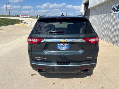 Used 2021 Chevrolet Traverse Premier AWD/4WD image 5