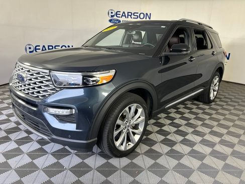 Used 2023 Ford Explorer Platinum w/ Technology Package AWD/4WD image 1